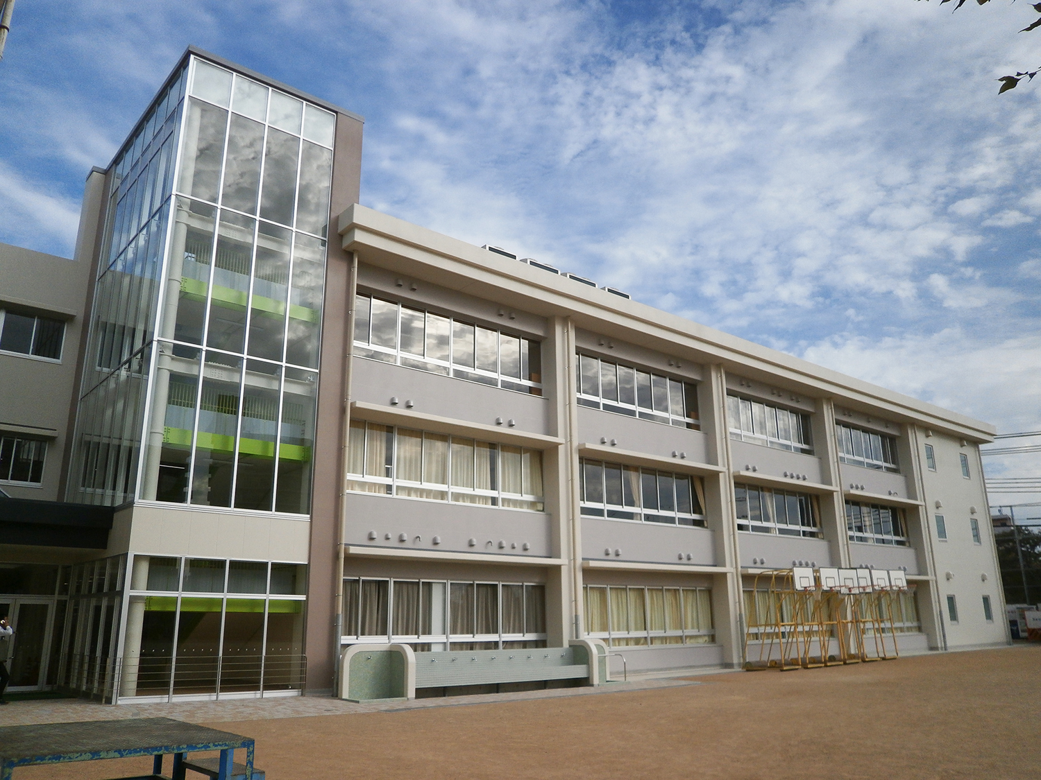 神戸市立伊川谷小学校